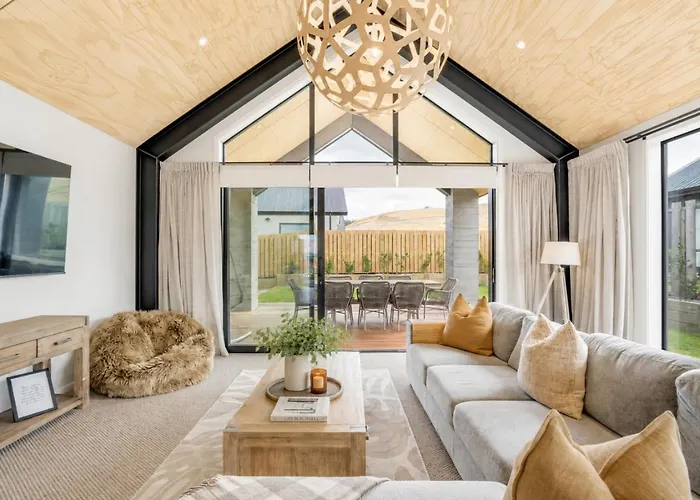Holiday home Northlake Escape | Sunny, Stylish & Easy Living Wanaka